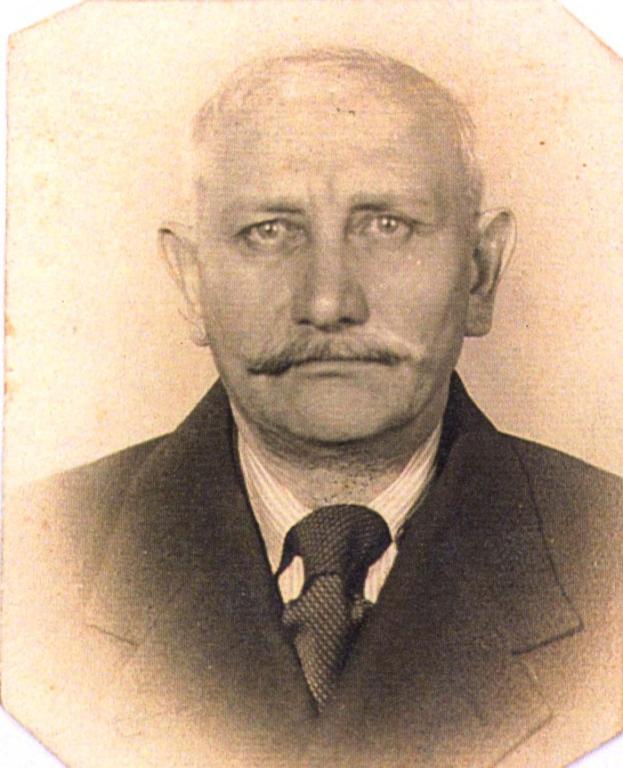  Adolf Szuegy